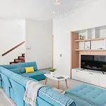 Karat Zambrano - Includes Golf Cart Vila
