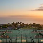 Vila Karat Zambrano - Includes Golf Cart *