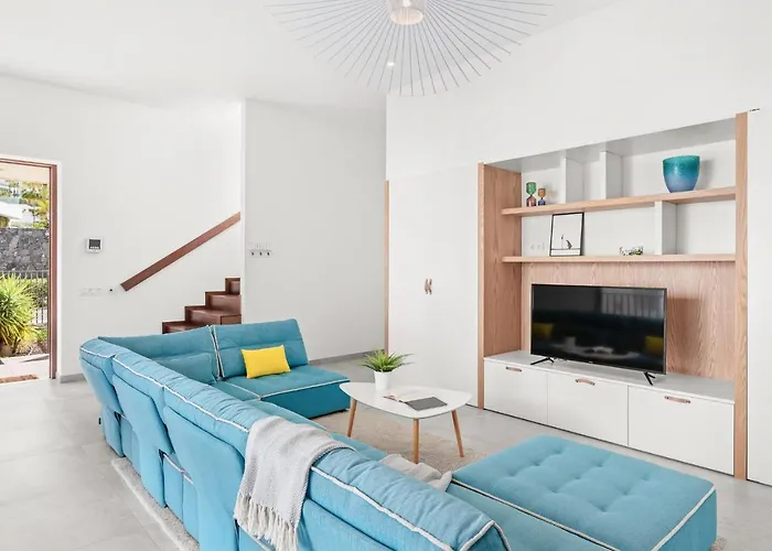 Karat Zambrano - Includes Golf Cart Villa