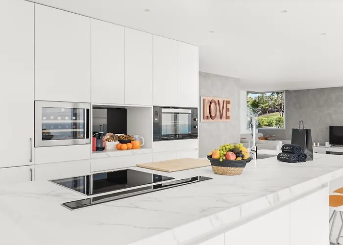 Karat Zambrano - Includes Golf Cart