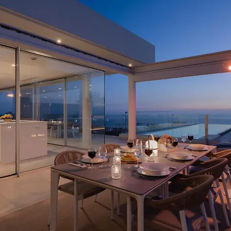 Karat Zambrano - Includes Golf Cart Villa *