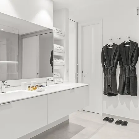 Villa Karat Zambrano - Includes Golf Cart *